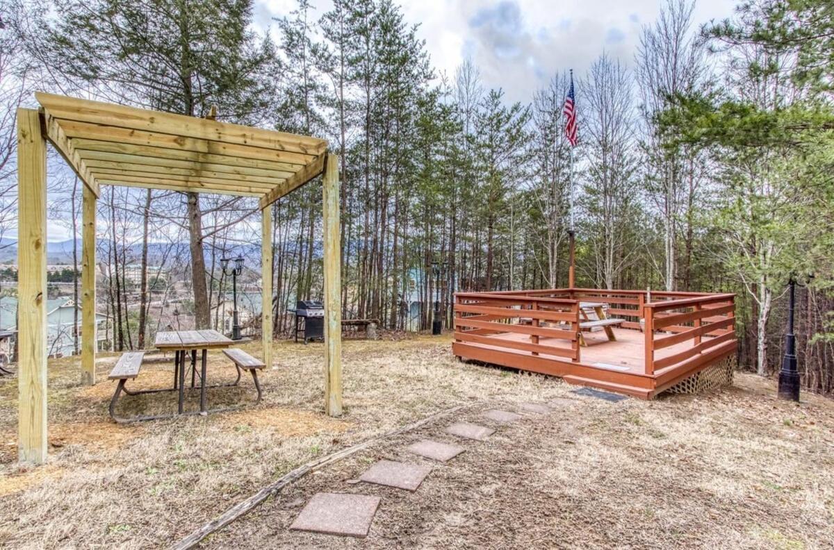 Pinecrest Townhomes-1King-2Queen Unit-Updated Pigeon Forge Exterior foto
